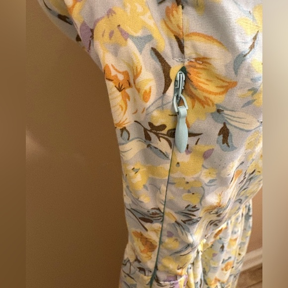 NWOT O.P.T. Kate Floral Ruffle Collar Midi Dress Women’s Small - Picture 13 of 16